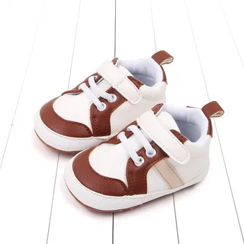 Есенен детски обувки за бебета 2023 година, спортни обувки за момчета и момичета, на равна подметка с кръгла пръсти, мека на куката-контур, цветен блок