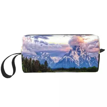 Заснежените планини Езеро Дърво Преносими Чанти козметични чанти Косметичка за Пътуване, Къмпинг, активни занимания, Чанта за тоалетни принадлежности и бижута